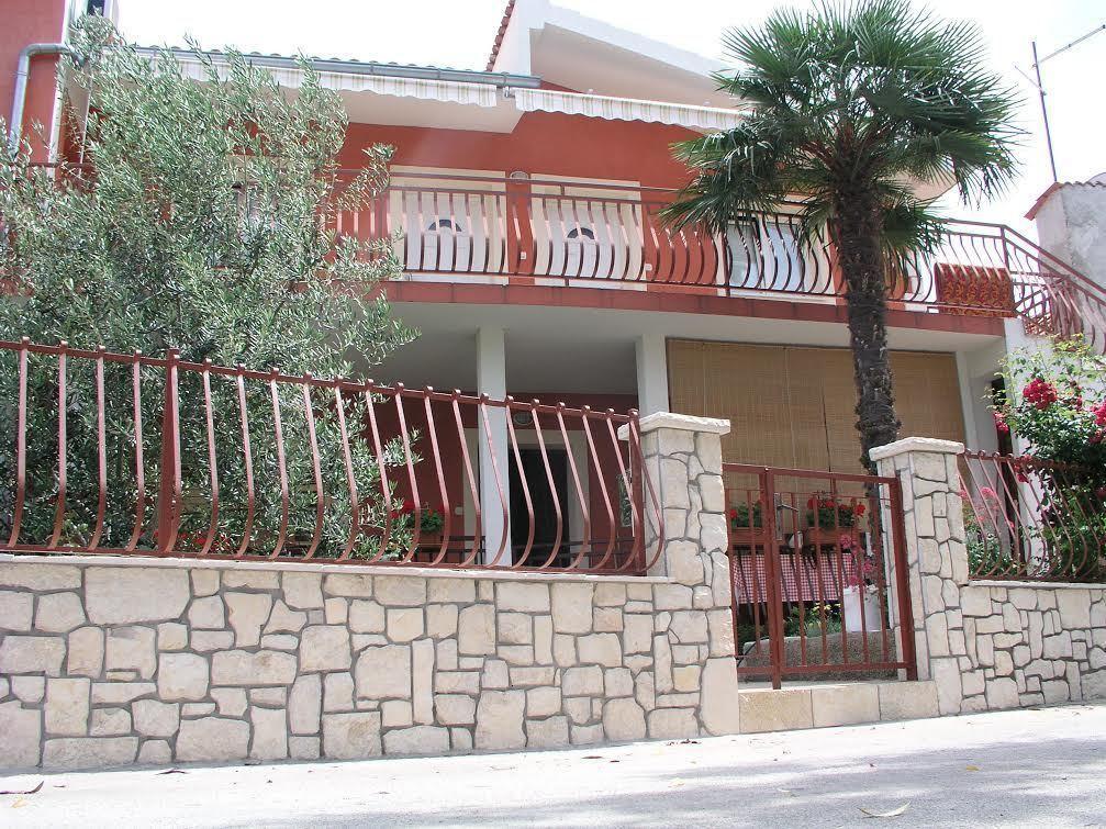 Apartments Salamun Biograd Na Moru Pokoj fotografie